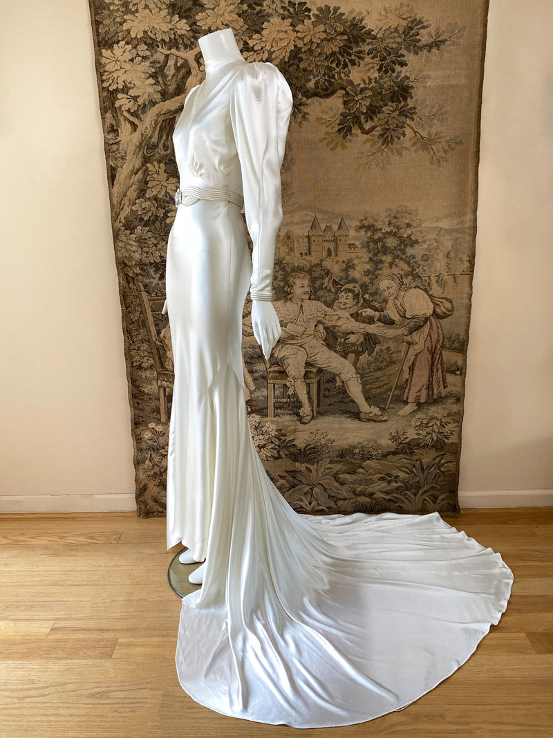 Art Deco 1930s Wedding Dress