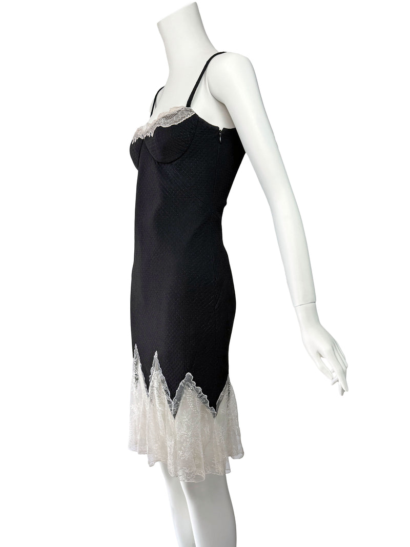 Gianni Versace Couture 1990s Lace Trimmed Mini Dress – Sweet Disorder Vintage Gianni Versace Couture 1990s Lace Trimmed Mini Dress – Sweet Disorder Vintage