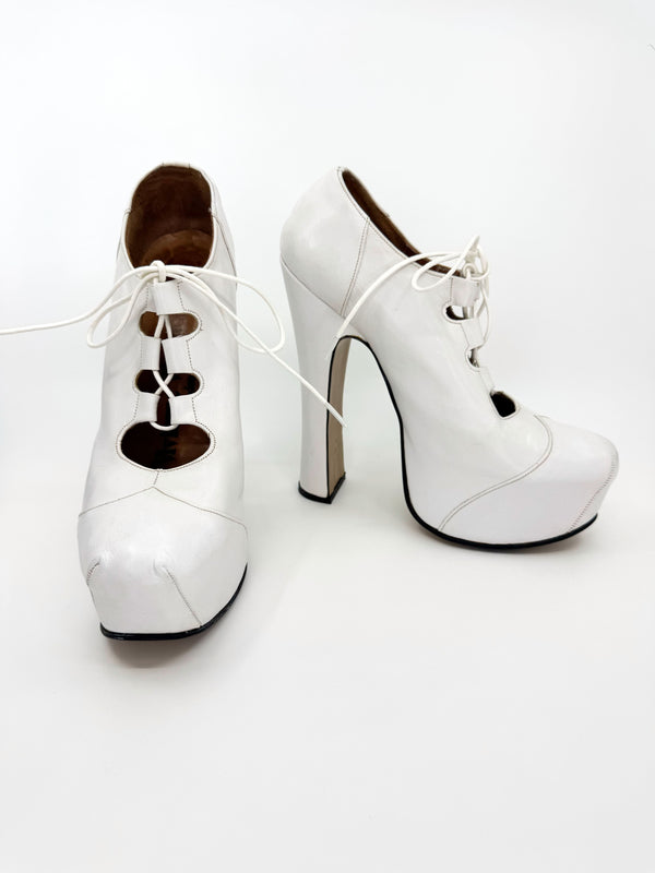 Vivienne Westwood 1990's White Leather Elevated Ghillie Shoes