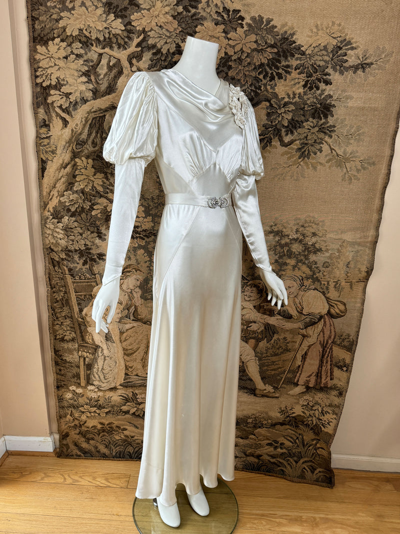 Art Deco 1930s Juliet Sleeve Wedding Dress