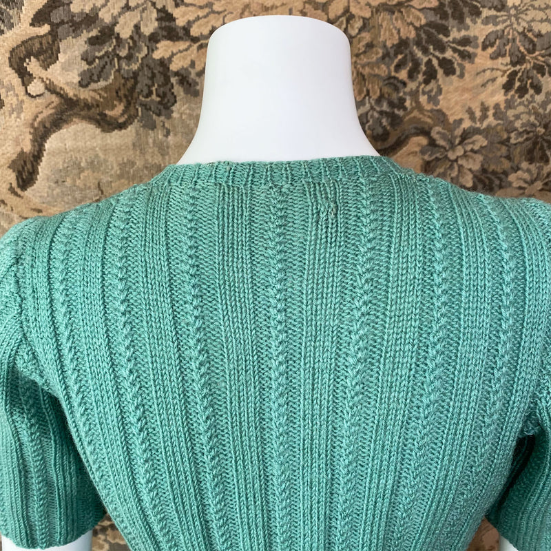 1940s Celadon Green Hand Knit Pullover