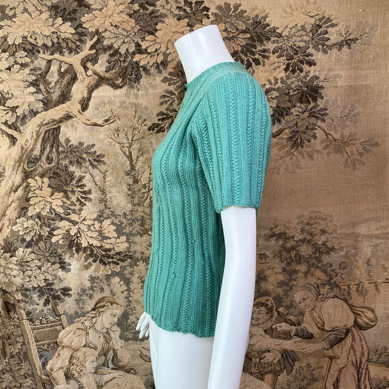 1940s Celadon Green Hand Knit Pullover